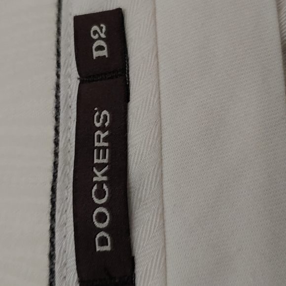 Dockers Men's Flat Front Straight Fit D2 100% Cotton Pants NWT - Picture 10 of 10